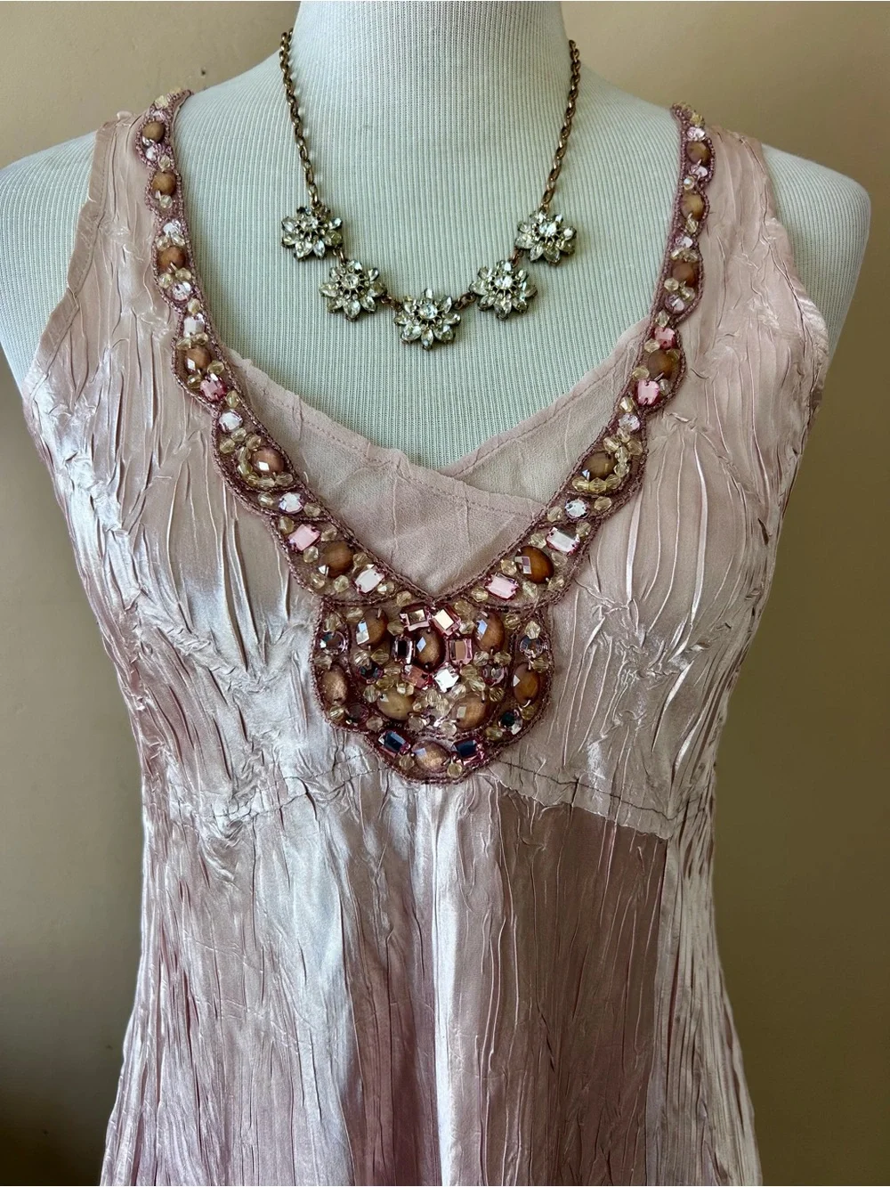 Komarov Embellished Empire Waist Crinkle Satin Dress Blush Pink Size Medium